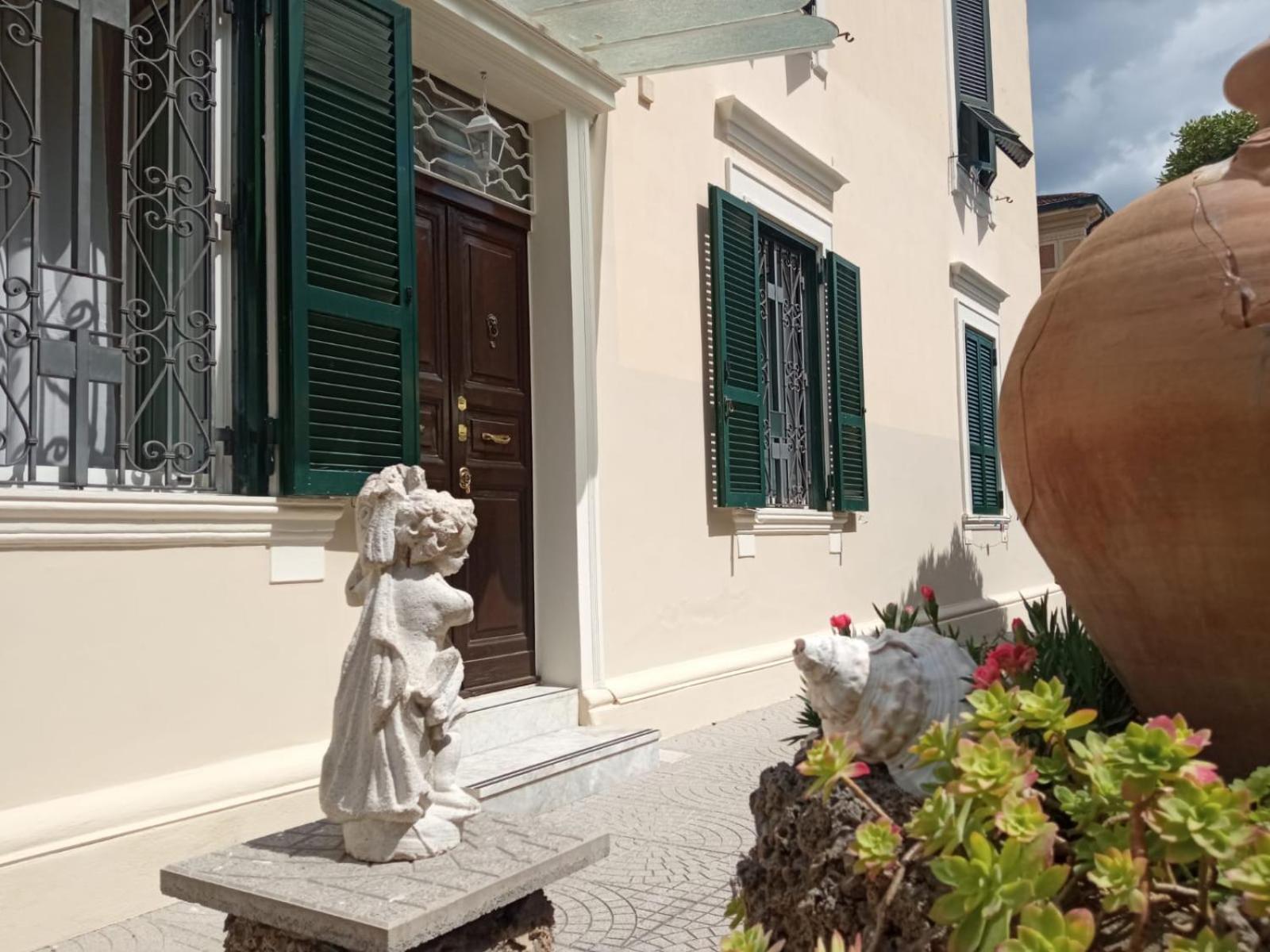 Holiday Garden House Roma Esterno foto