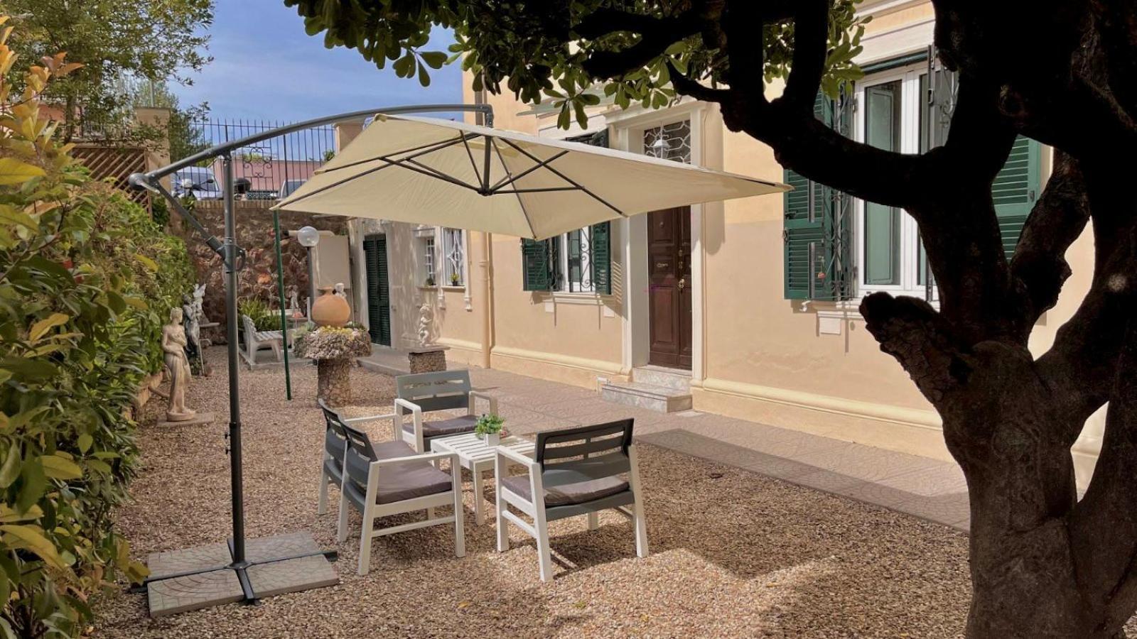 Holiday Garden House Roma Esterno foto